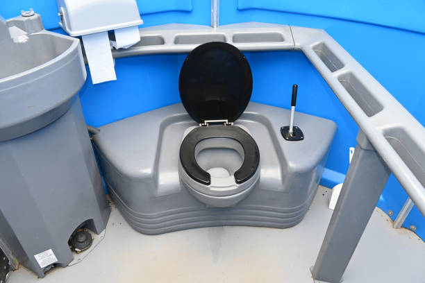 Reliable Ellwood City, PA porta potty rental Solutions